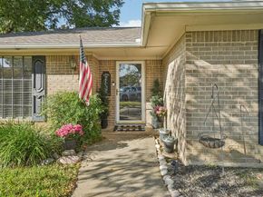 951  Crestwood Circle , Flower Mound Texas 75028