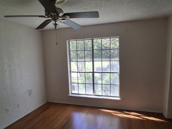 4917  Willowhaven Circle , Garland Texas 75043