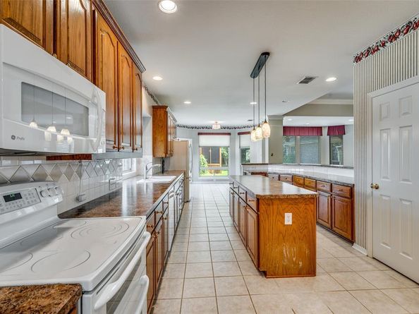 400  Brook View Court , Prosper Texas 75078