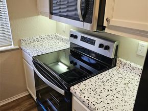 1719  Crest Grove Drive , Arlington Texas 76012