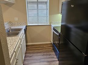 1719  Crest Grove Drive , Arlington Texas 76012