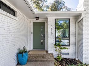 5837  Clendenin Avenue , Dallas Texas 75228