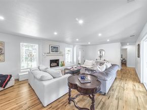 5837  Clendenin Avenue , Dallas Texas 75228