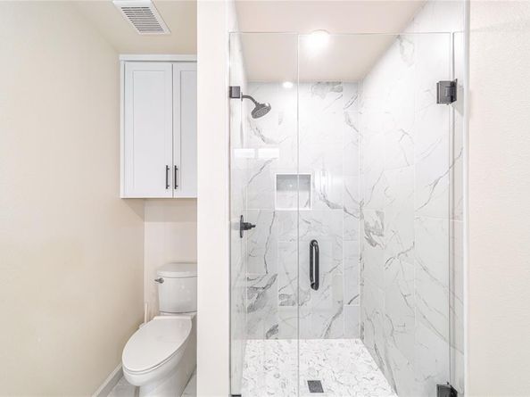 5837  Clendenin Avenue , Dallas Texas 75228