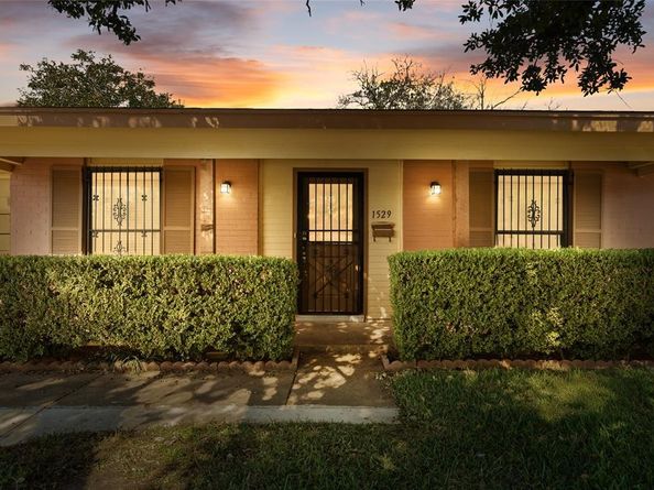 1529  Regina Court N, Irving Texas 75062