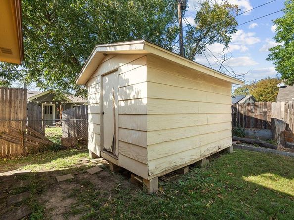 1529  Regina Court N, Irving Texas 75062