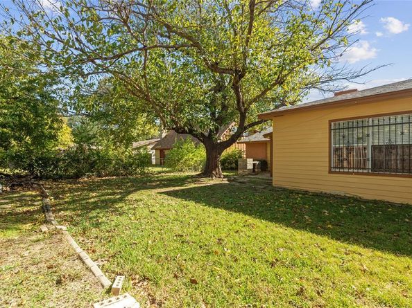 1529  Regina Court N, Irving Texas 75062