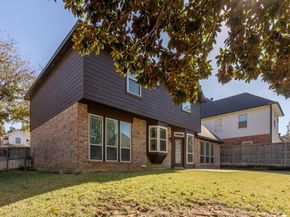 1041  Woodbriar Drive , Grapevine Texas 76051