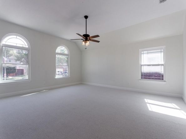 1041  Woodbriar Drive , Grapevine Texas 76051