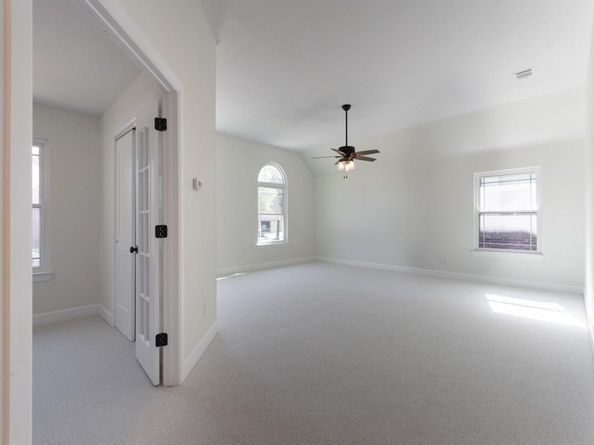 1041  Woodbriar Drive , Grapevine Texas 76051