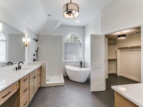 1041  Woodbriar Drive , Grapevine Texas 76051