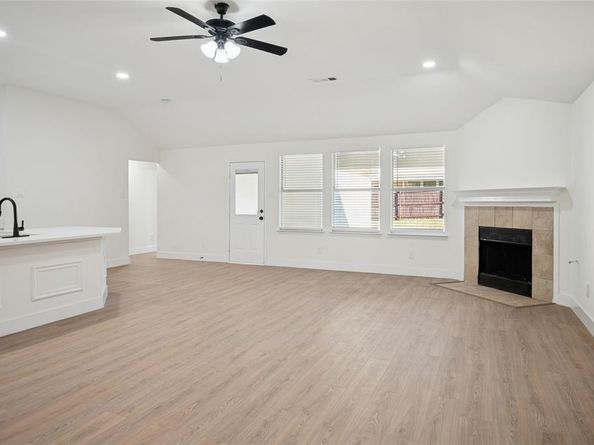 5632  Broken Gap Drive , Fort Worth Texas 76179