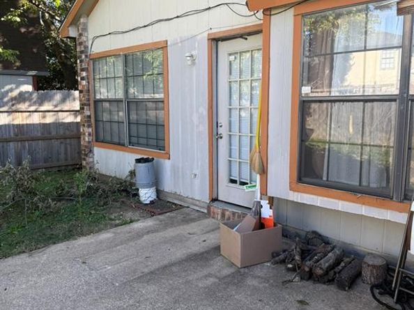 1603  Raton Drive , Arlington Texas 76018