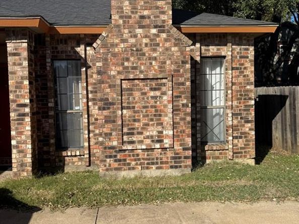 1603  Raton Drive , Arlington Texas 76018