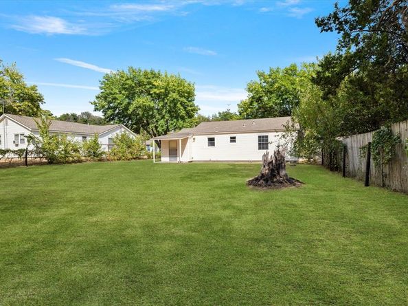 2411  Denison Street , Denton Texas 76201