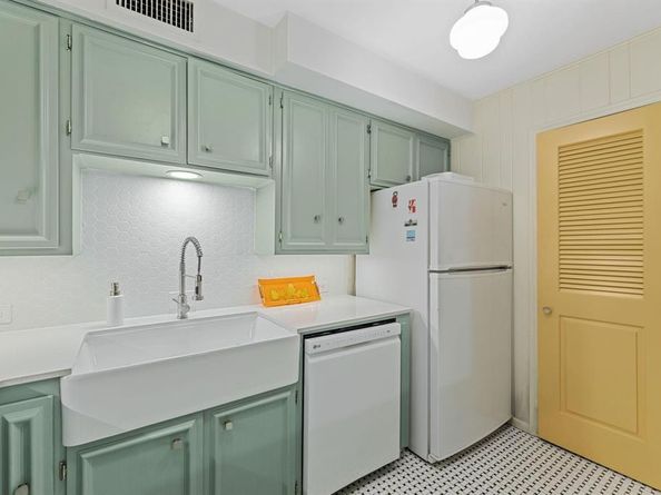 6135  Bandera Avenue  A, Dallas Texas 75225