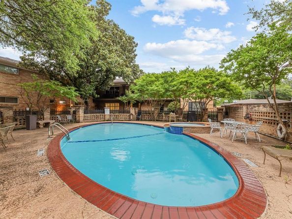 6135  Bandera Avenue  A, Dallas Texas 75225