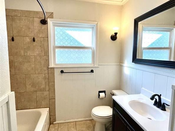 4113  Curzon Avenue , Fort Worth Texas 76107