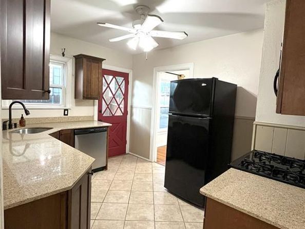 4113  Curzon Avenue , Fort Worth Texas 76107