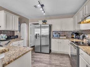 424  Heritage Drive , Crowley Texas 76036