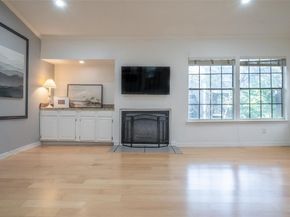 6107  Summer Creek Circle , Dallas Texas 75231