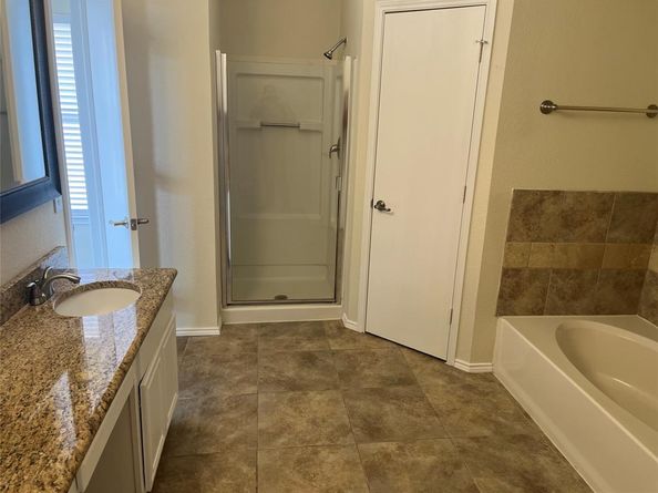 3216  Fountain Parkway , Fort Worth Texas 76053