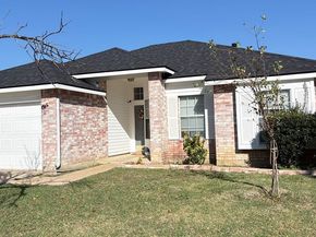 927  Rio Vista Lane , Arlington Texas 76017
