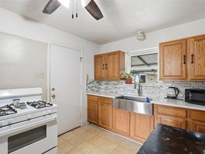 2223  Longwood Lane , Dallas Texas 75228