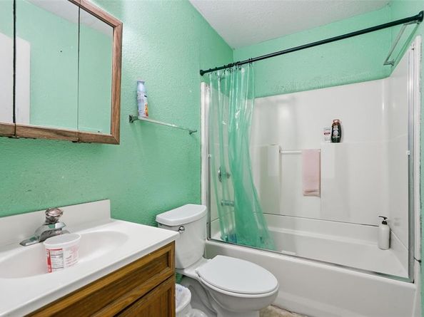 2223  Longwood Lane , Dallas Texas 75228