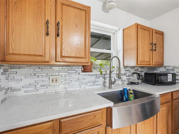 2223  Longwood Lane , Dallas Texas 75228