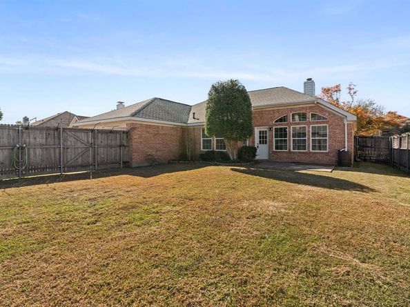 1704  Willow Creek , Mesquite Texas 75181