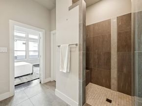 4226  Roseland Avenue  203, Dallas Texas 75204