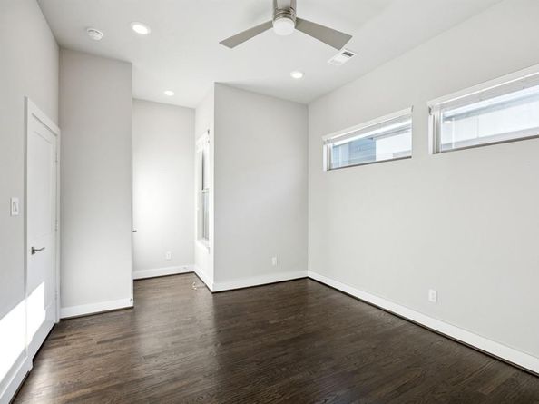 4226  Roseland Avenue  203, Dallas Texas 75204