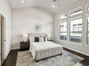 4226  Roseland Avenue  203, Dallas Texas 75204