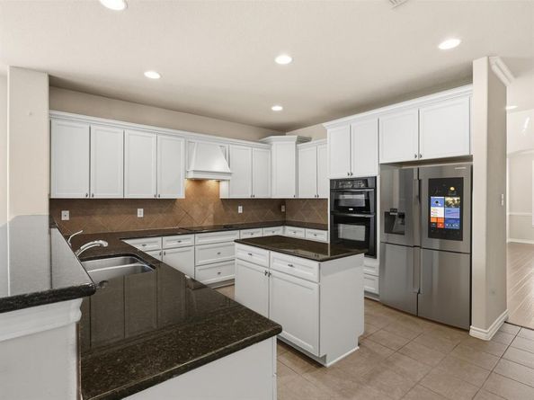 2731  Safe Harbor Drive , Lewisville Texas 75056