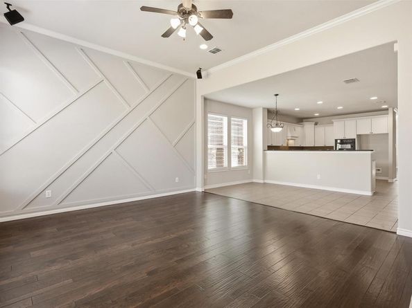 2731  Safe Harbor Drive , Lewisville Texas 75056