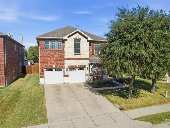 2731  Safe Harbor Drive , Lewisville Texas 75056