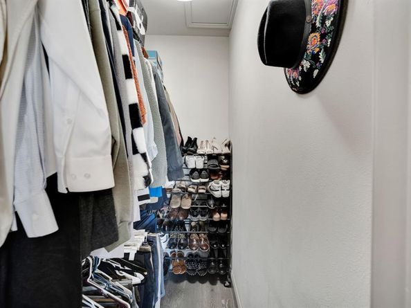 5619  Preston Oaks Road  802, Dallas Texas 75254