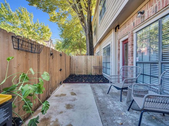 5619  Preston Oaks Road  802, Dallas Texas 75254