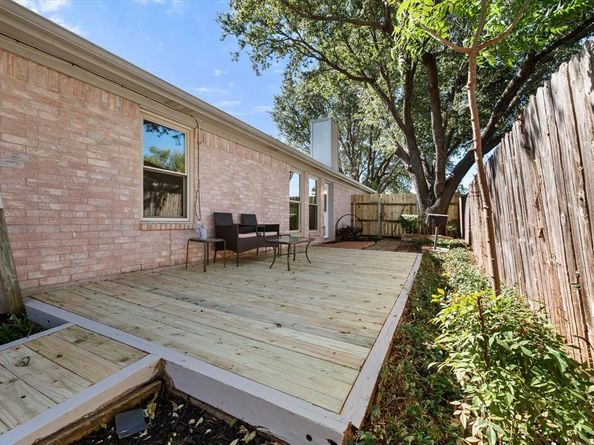 6409  Brookglen Drive , Arlington Texas 76018