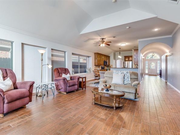 2620  Britany Circle , Bedford Texas 76022