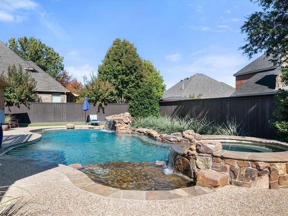 501  Marquis Lane , Mansfield Texas 76063