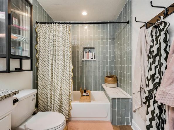 2522  Millmar Drive , Dallas Texas 75228