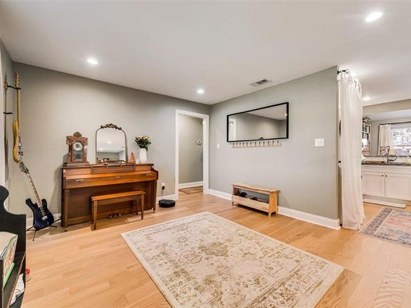 2522  Millmar Drive , Dallas Texas 75228