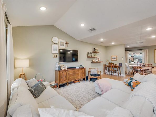 2522  Millmar Drive , Dallas Texas 75228