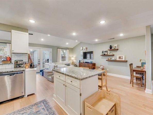 2522  Millmar Drive , Dallas Texas 75228