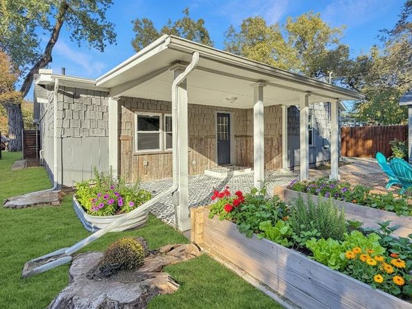 5709 N Schilder Drive , River Oaks Texas 76114