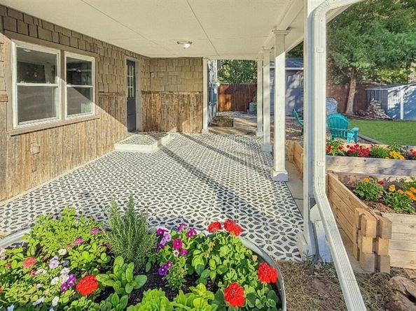 5709 N Schilder Drive , River Oaks Texas 76114