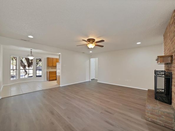 5300  Stagetrail Drive , Arlington Texas 76017