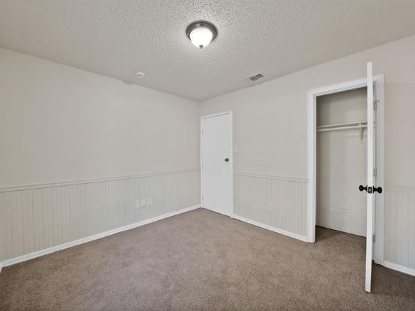 5300  Stagetrail Drive , Arlington Texas 76017